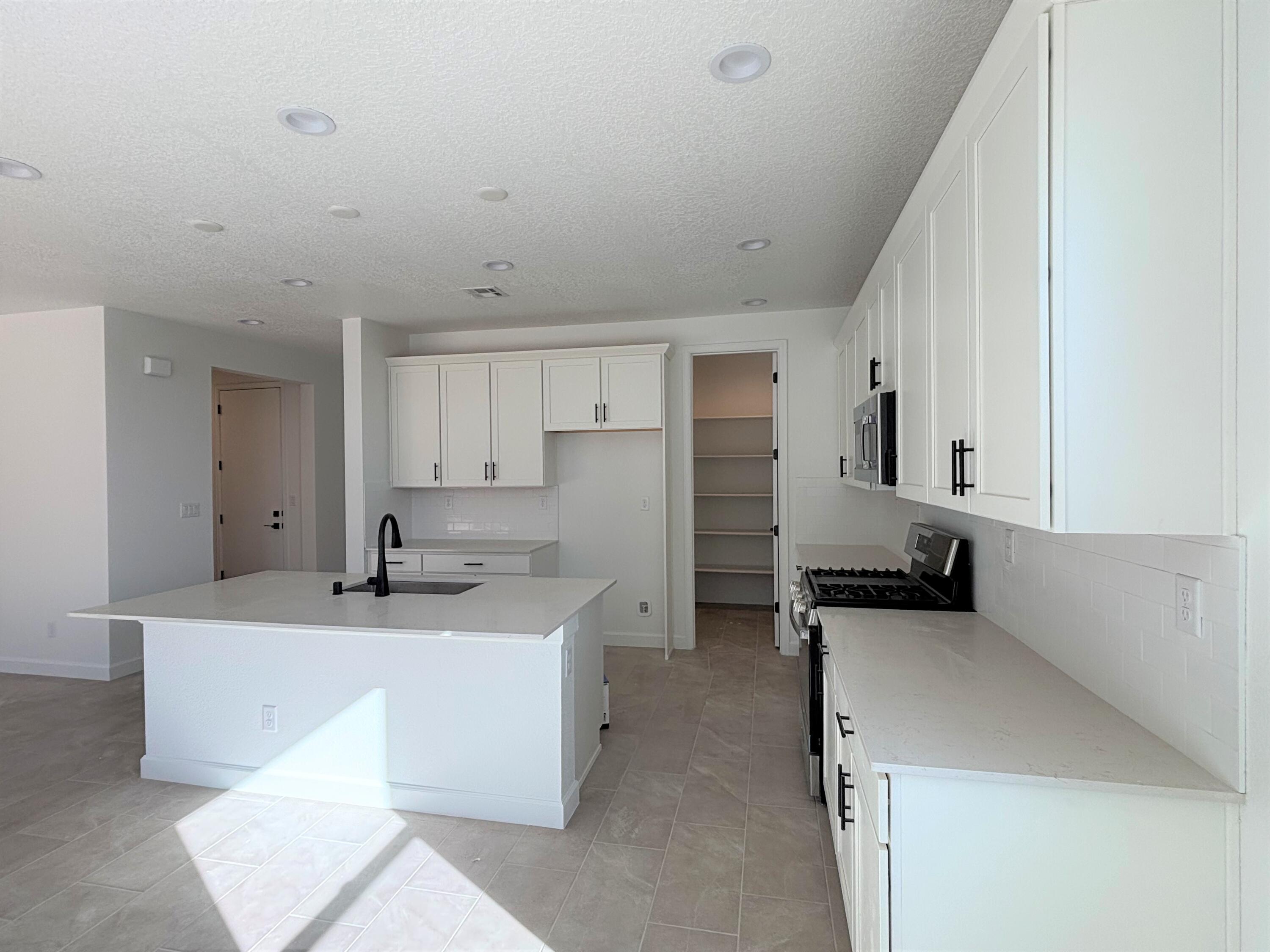 3165 Wolf Tail Loop NE