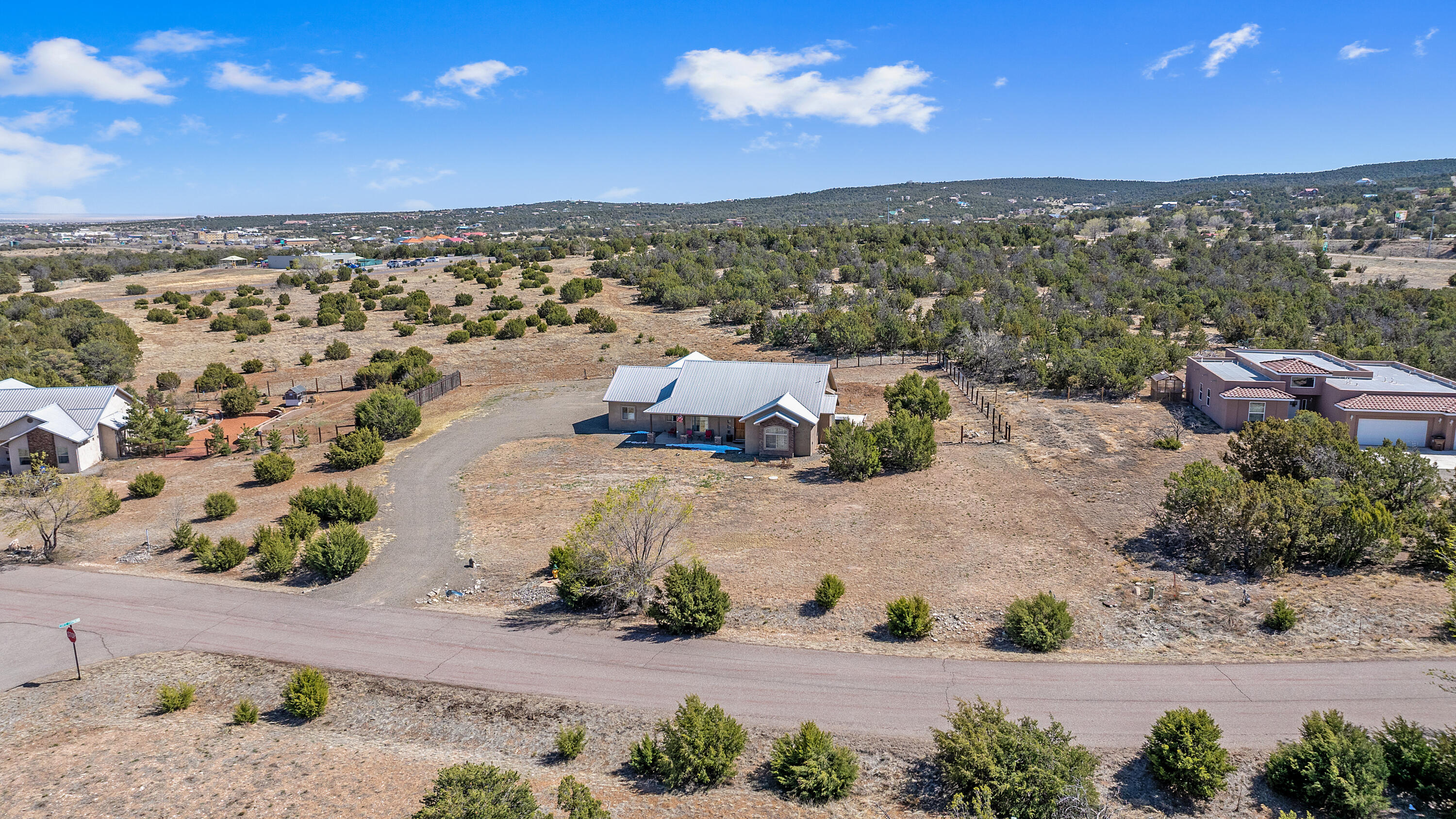 20 Camino Coyote, Edgewood, New Mexico image 4