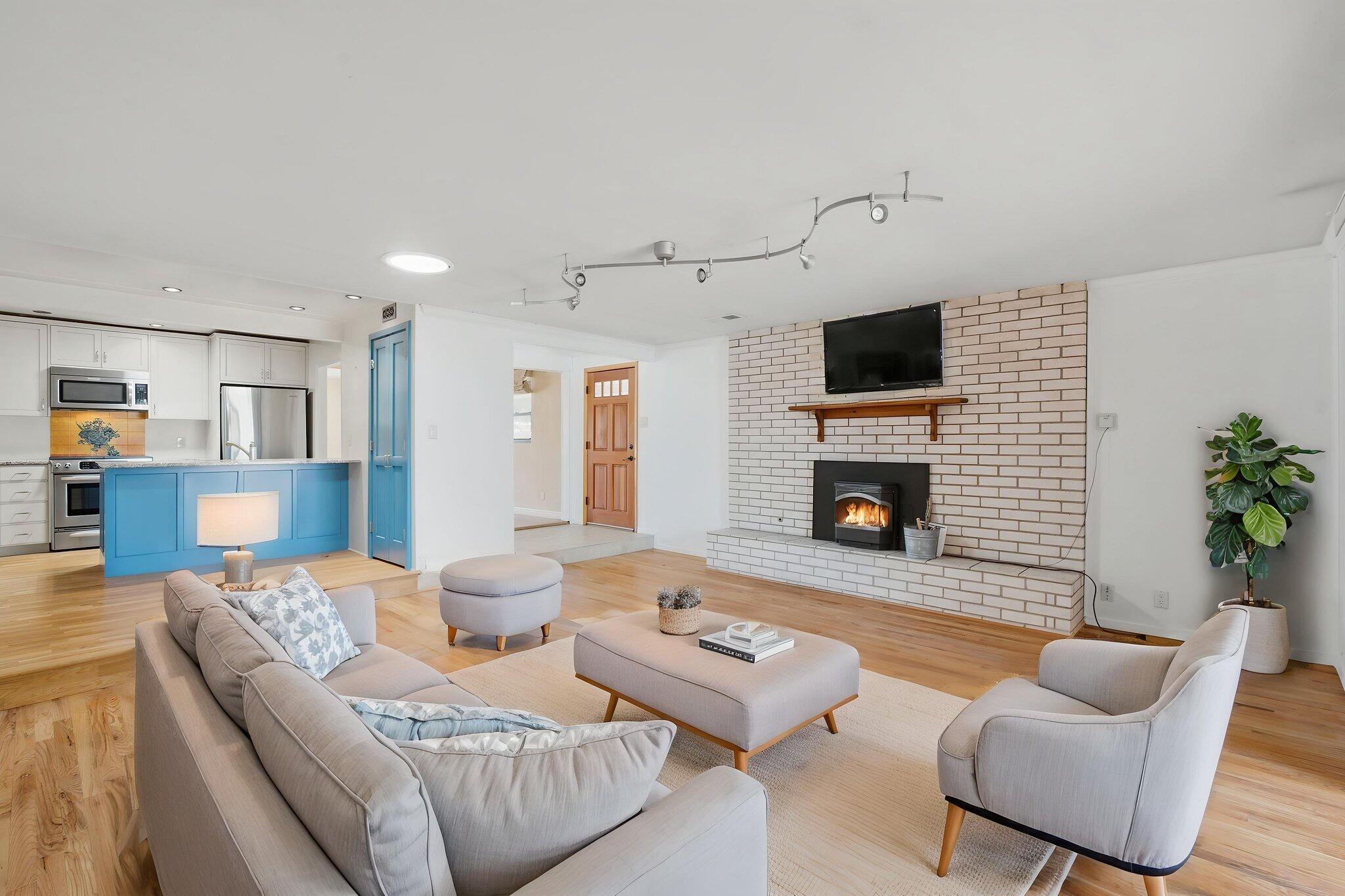 205 Natalie Avenue NW