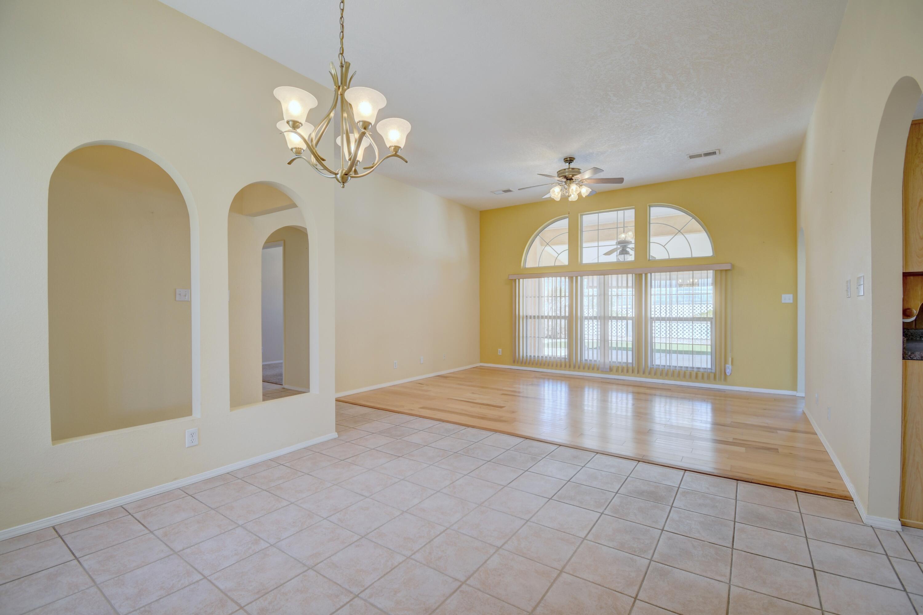 4921 Hayworth Hills Drive NE