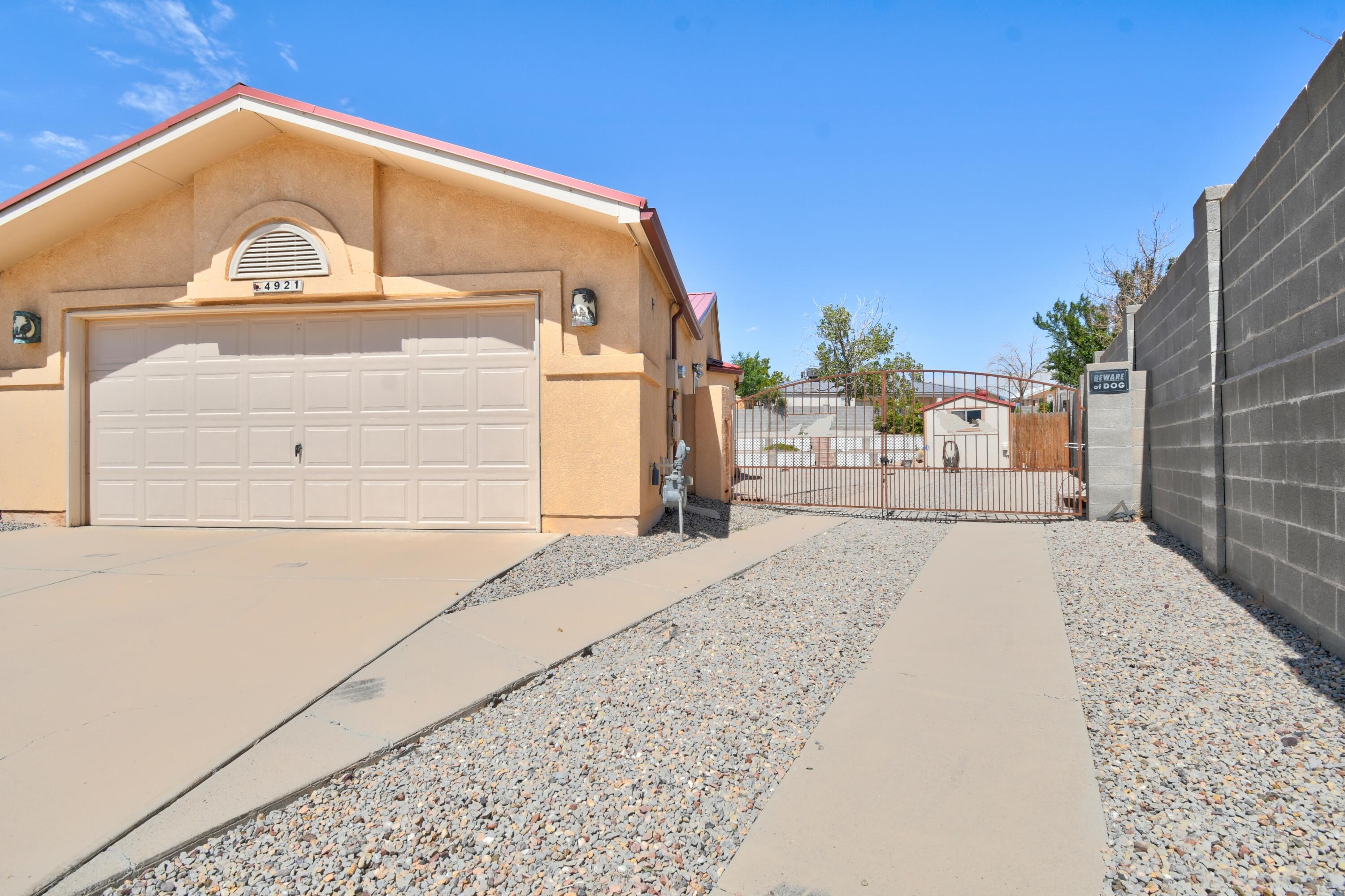 4921 Hayworth Hills Drive NE