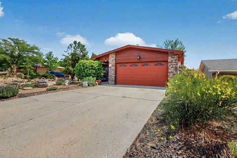 Photo of 12120 Phoenix Avenue NE, Albuquerque, NM 87112 (MLS # 1083278)