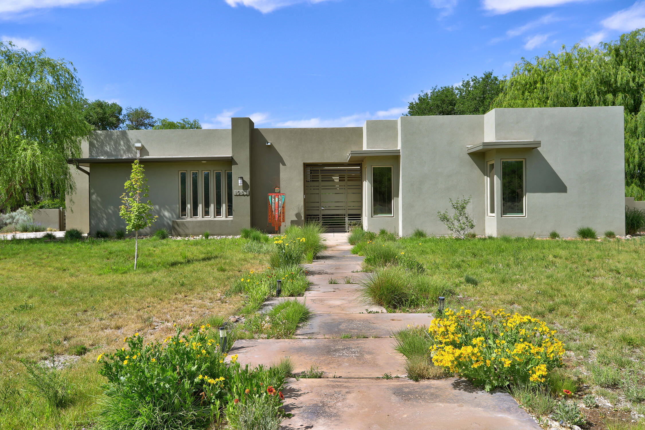 1083 W Ella Drive