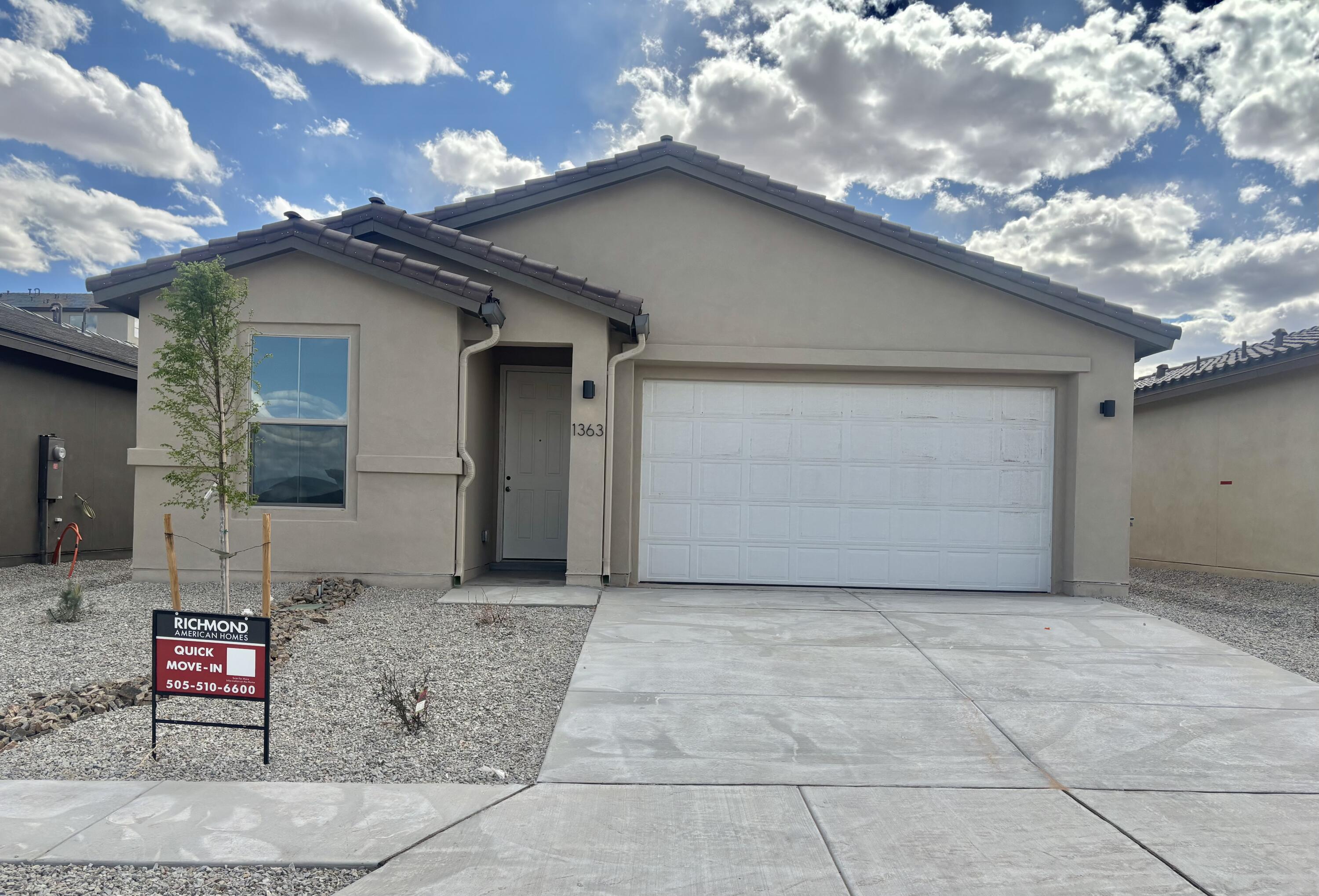1363 Vallecito Loop, Los Lunas, New Mexico image 1