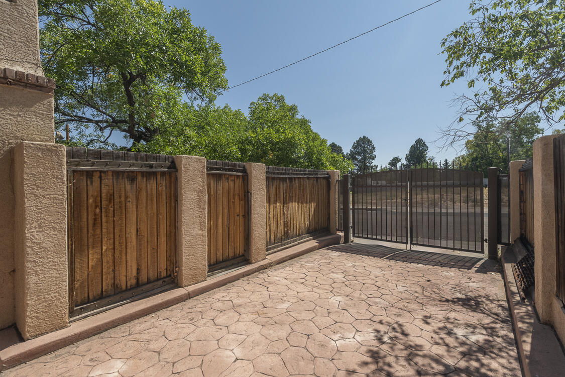 917 Idlewilde Lane, Albuquerque, New Mexico image 29