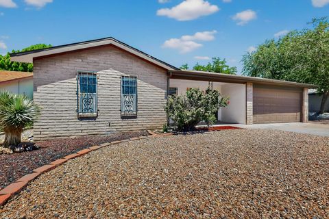 Photo of 6407 Mendius Avenue NE, Albuquerque, NM 87109 (MLS # 1098615)