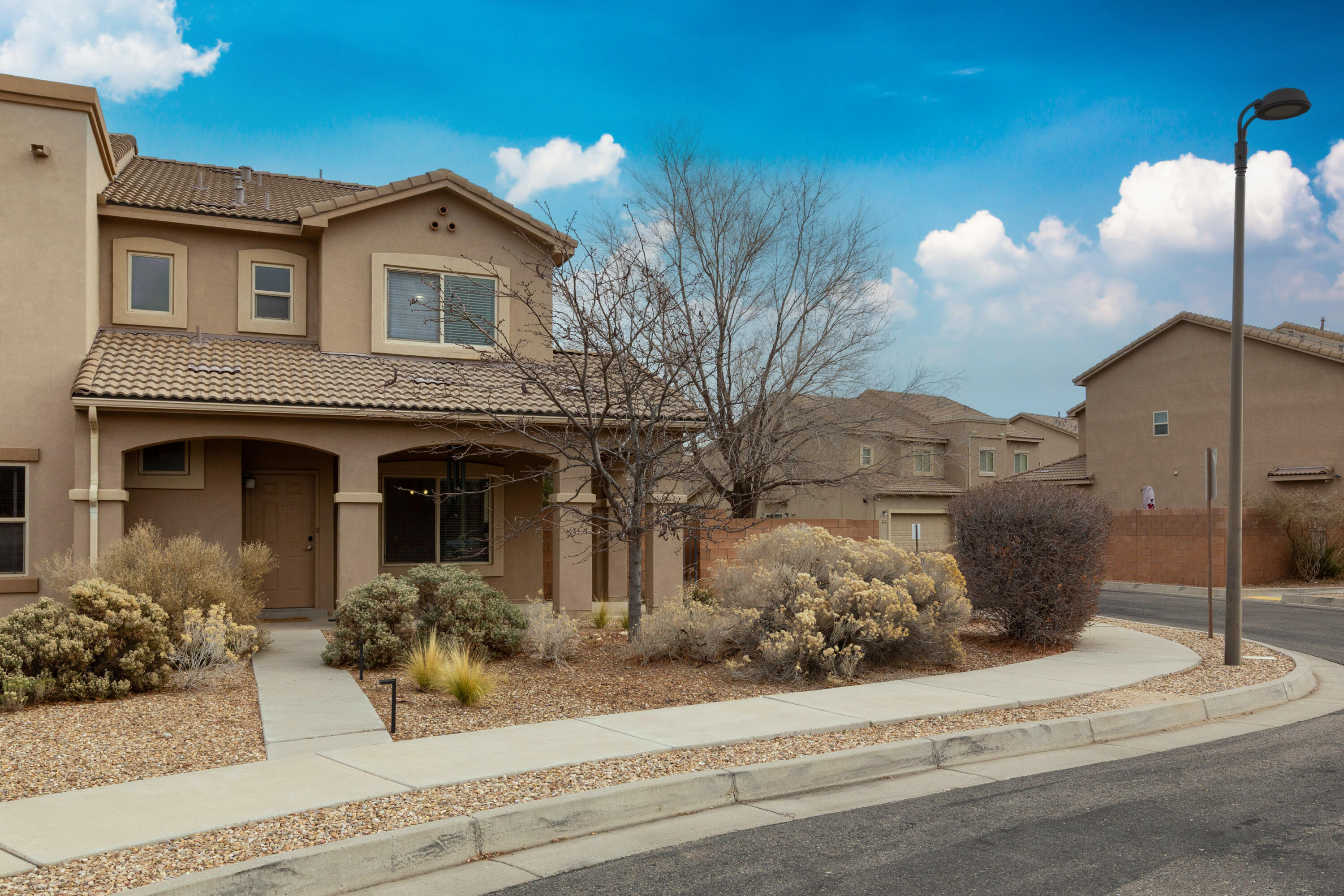 10827 Lobos Creek Way NE