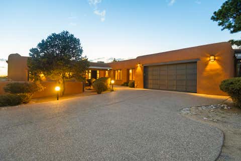 Photo of 72 Pinon Hill Place NE, Albuquerque, NM 87122 (MLS # 1106971)