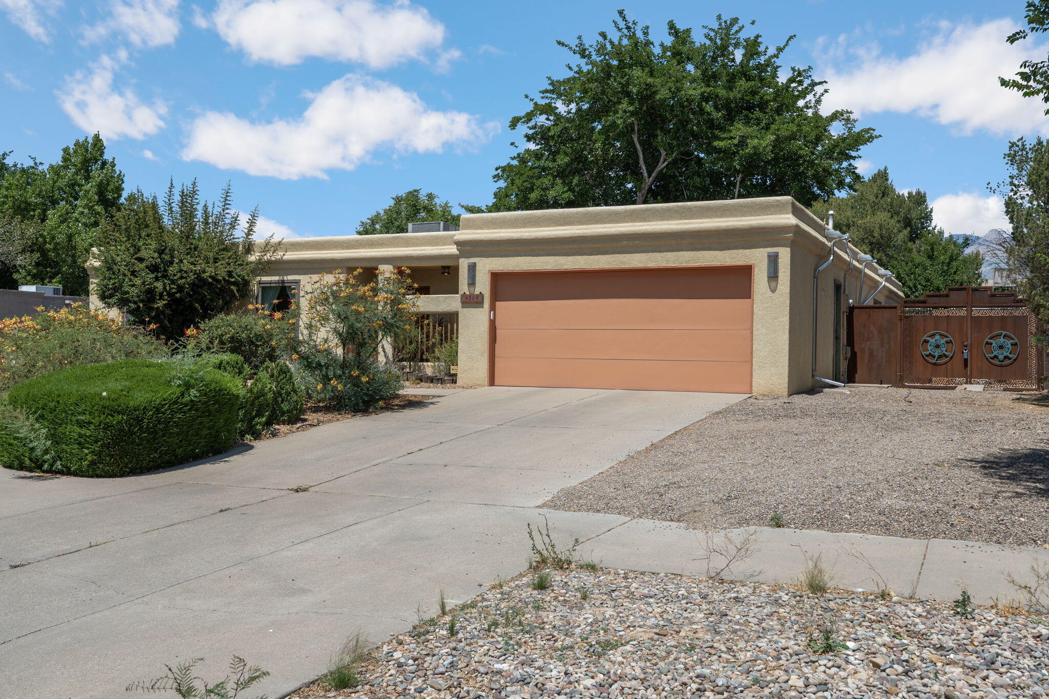 9209 Layton Avenue NE
