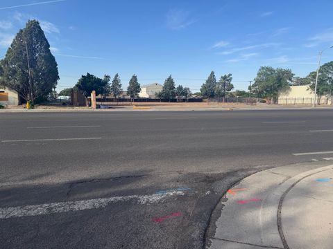 Photo of 9612 Central Avenue SE, Albuquerque, NM 87123 (MLS # 1094762)