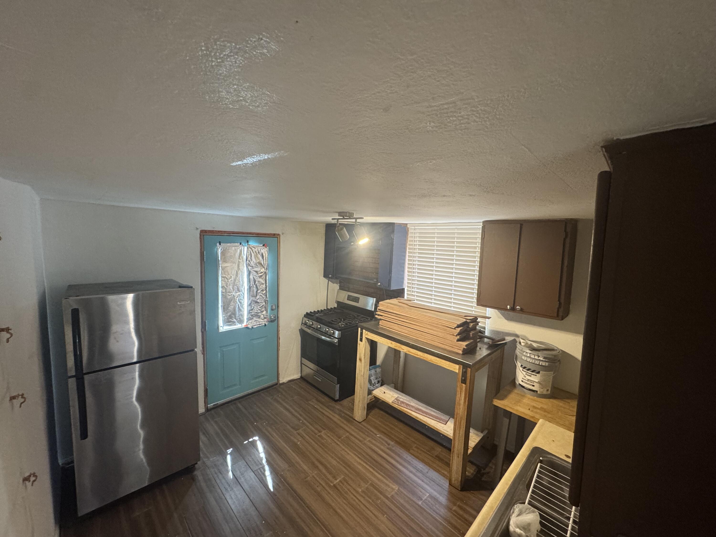 910 Franciscan Street, Albuquerque, New Mexico image 2