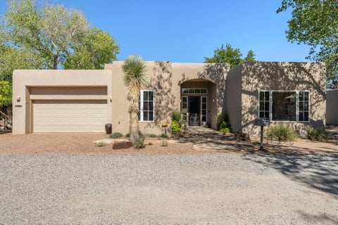 Photo of 2715 Rio Encantado Court NW, Albuquerque, NM 87107 (MLS # 1112282)