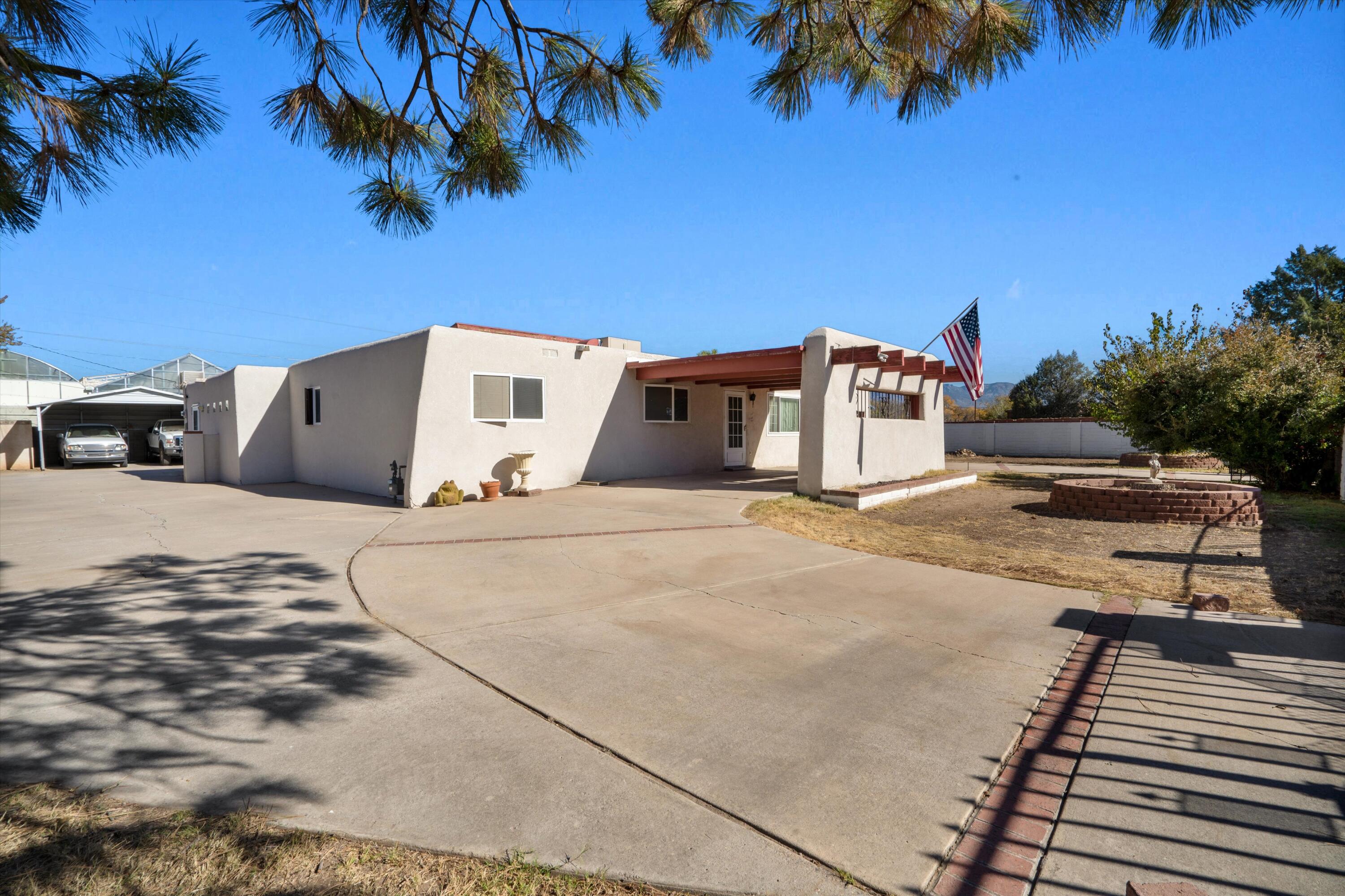 105 Tyler Road, Albuquerque, New Mexico image 3