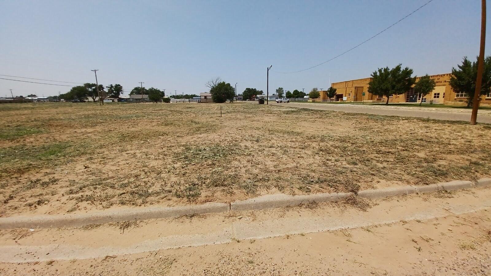 924 E LAUGHLIN Avenue