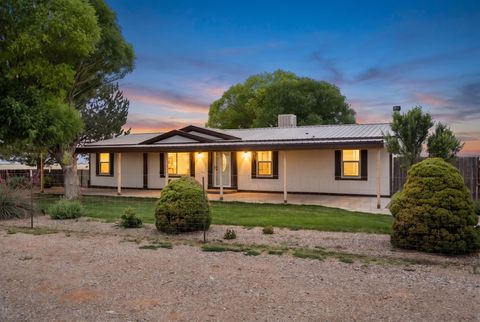 Mobile Home For Sale - 25 Polo Road<br/> Moriarty, NM 87035
