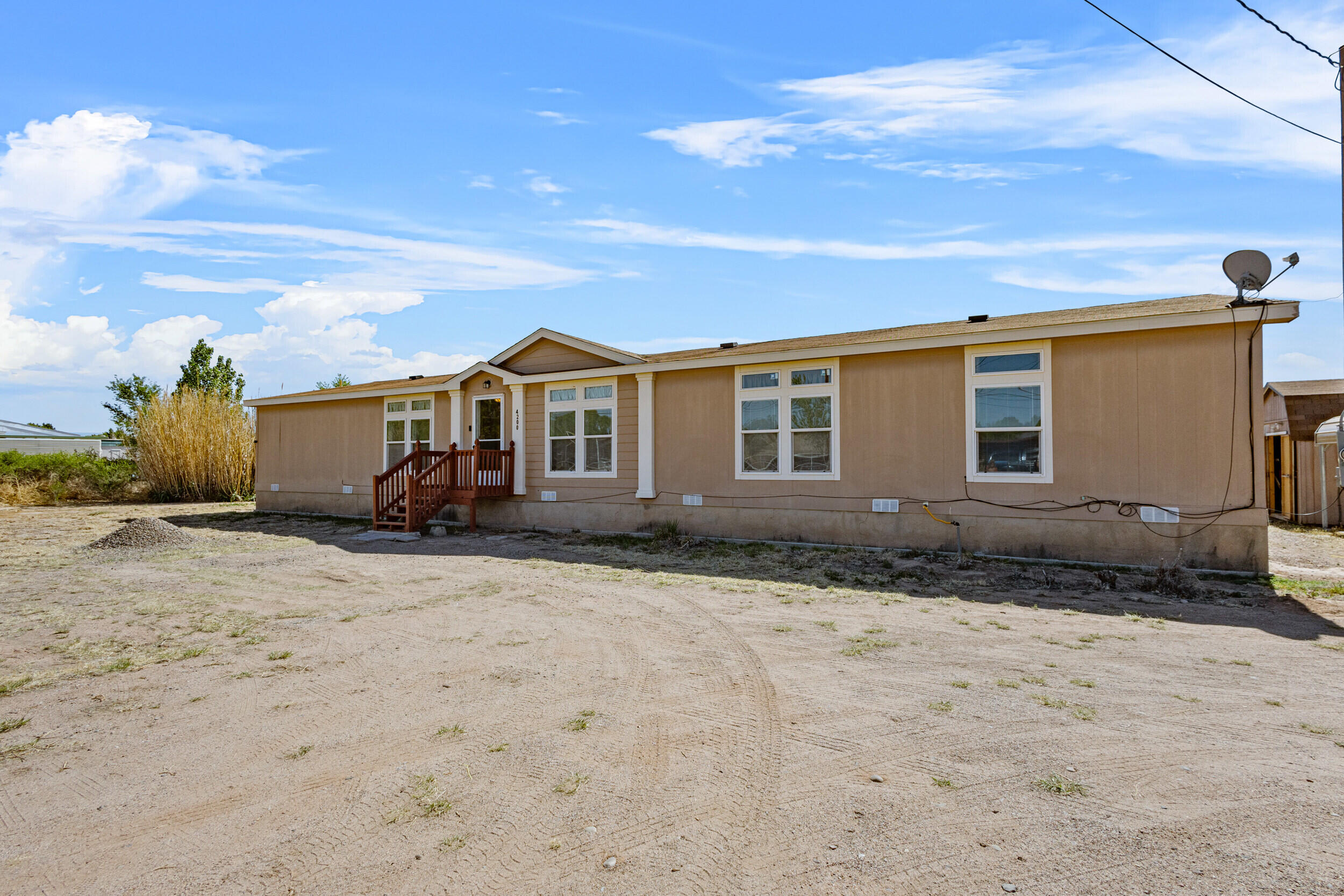 4200 Franklin Road, Los Lunas, New Mexico image 2