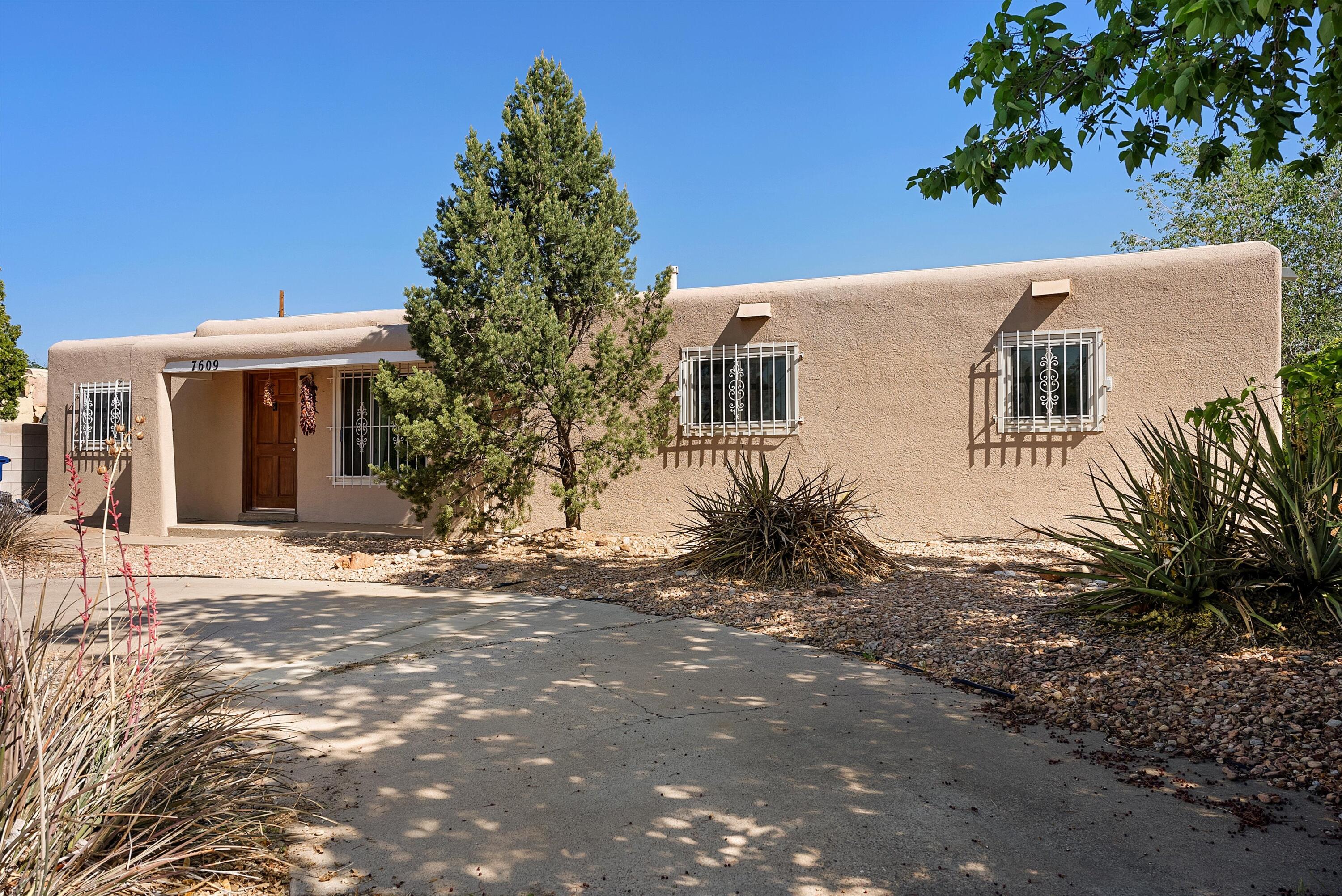 7609 Hannett Avenue, Albuquerque, New Mexico image 2