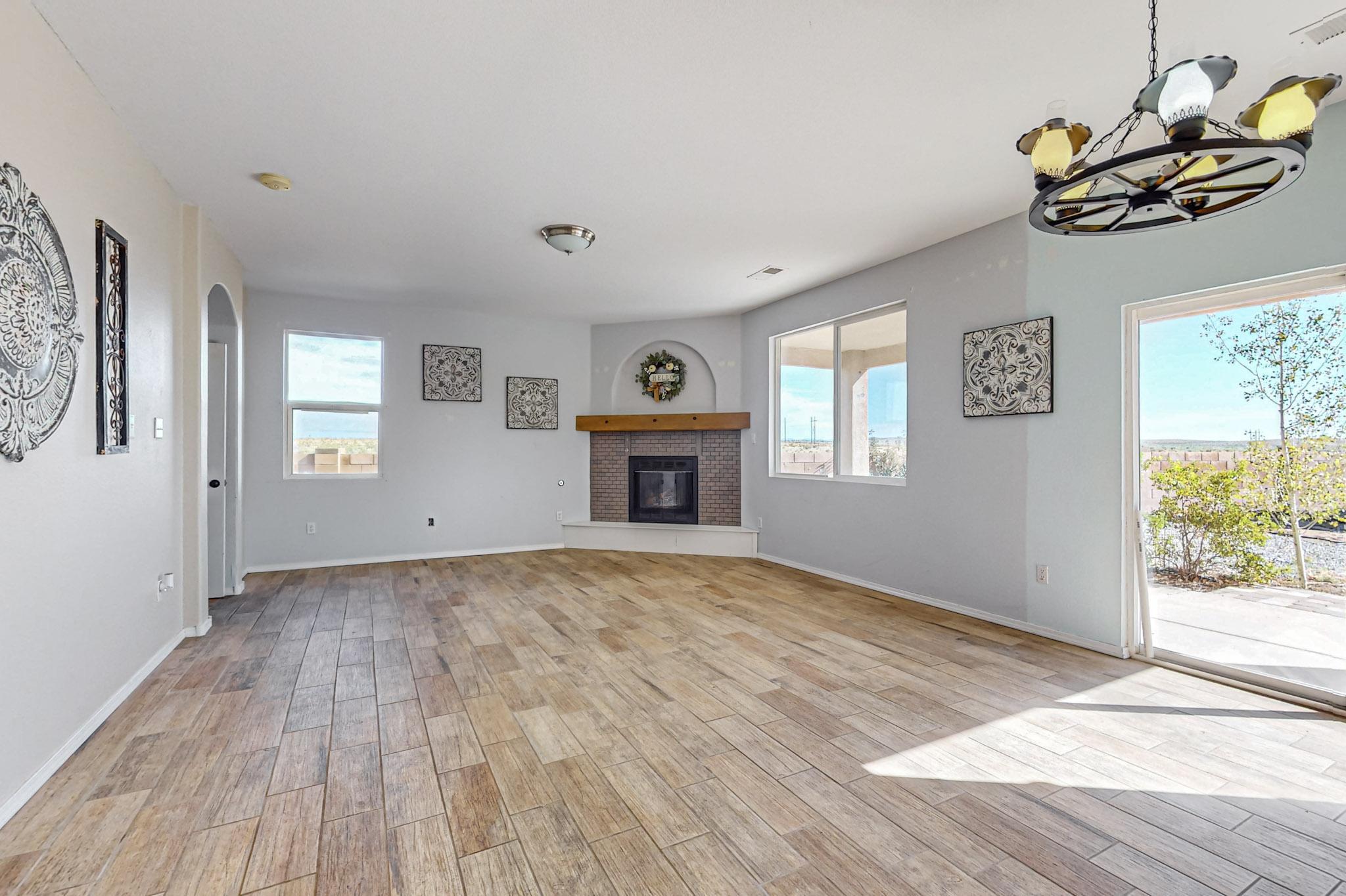 349 Playful Meadows Drive, Rio Rancho, New Mexico image 15