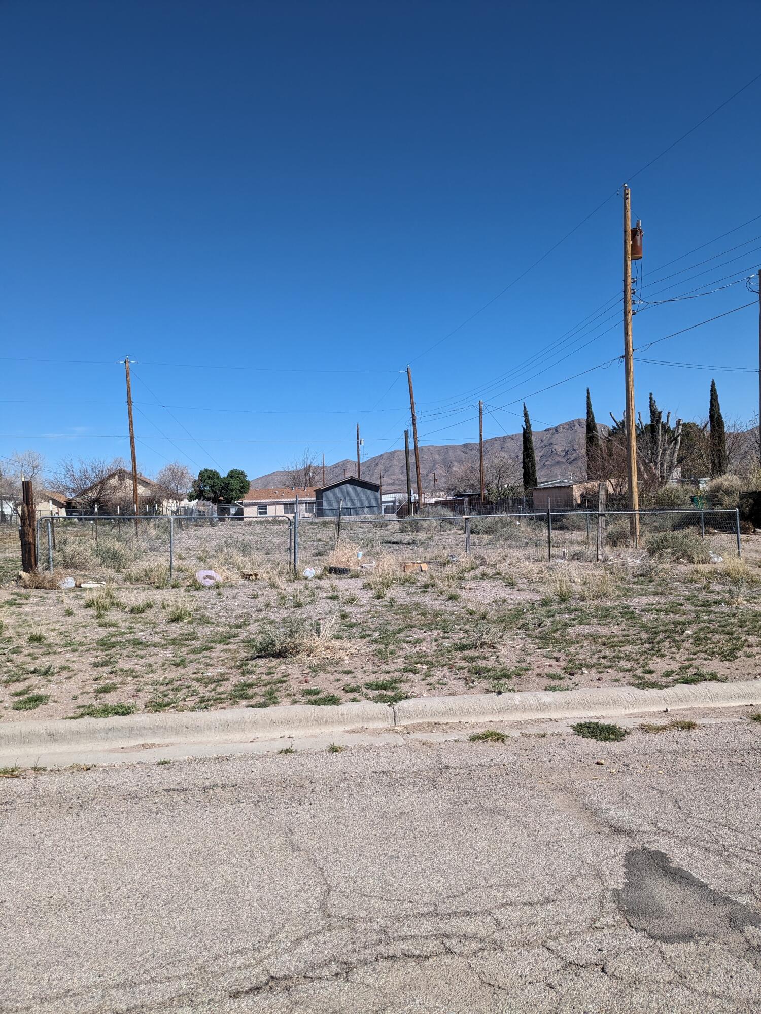 1106 Myrtle Street, Truth or Consequences, New Mexico image 1