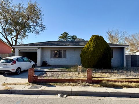 517 Martha Street NE Albuquerque NM 87123