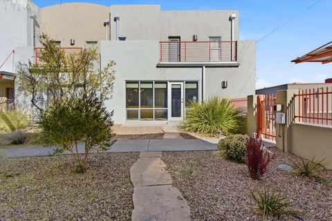 Photo of 3936 Silver Avenue SE, Albuquerque, NM 87108 (MLS # 1104983)