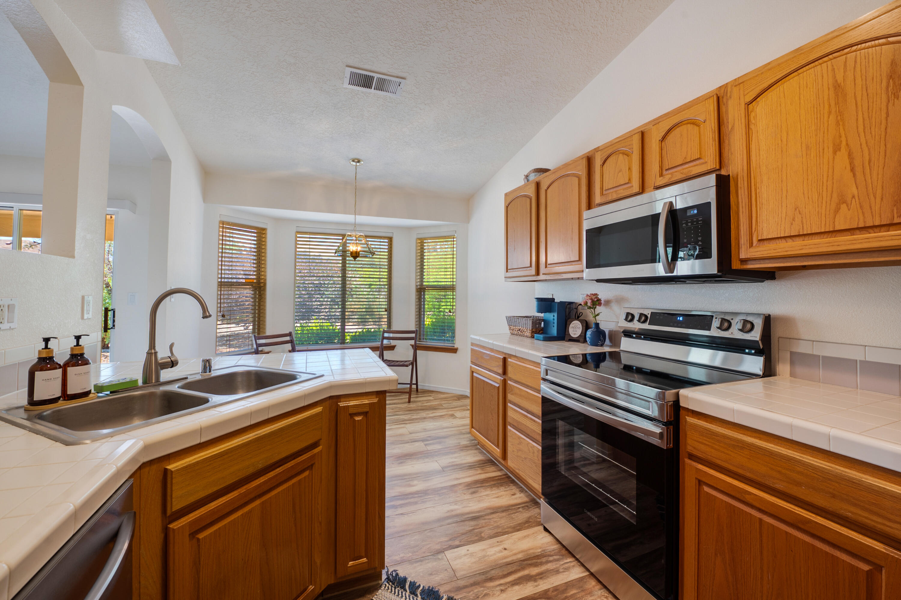 1647 Cerro Crestado Drive, Los Lunas, New Mexico image 12