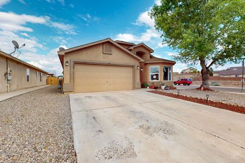 Photo of 108 Avenida Jardin, Los Lunas, NM 87031 (MLS # 1097034)