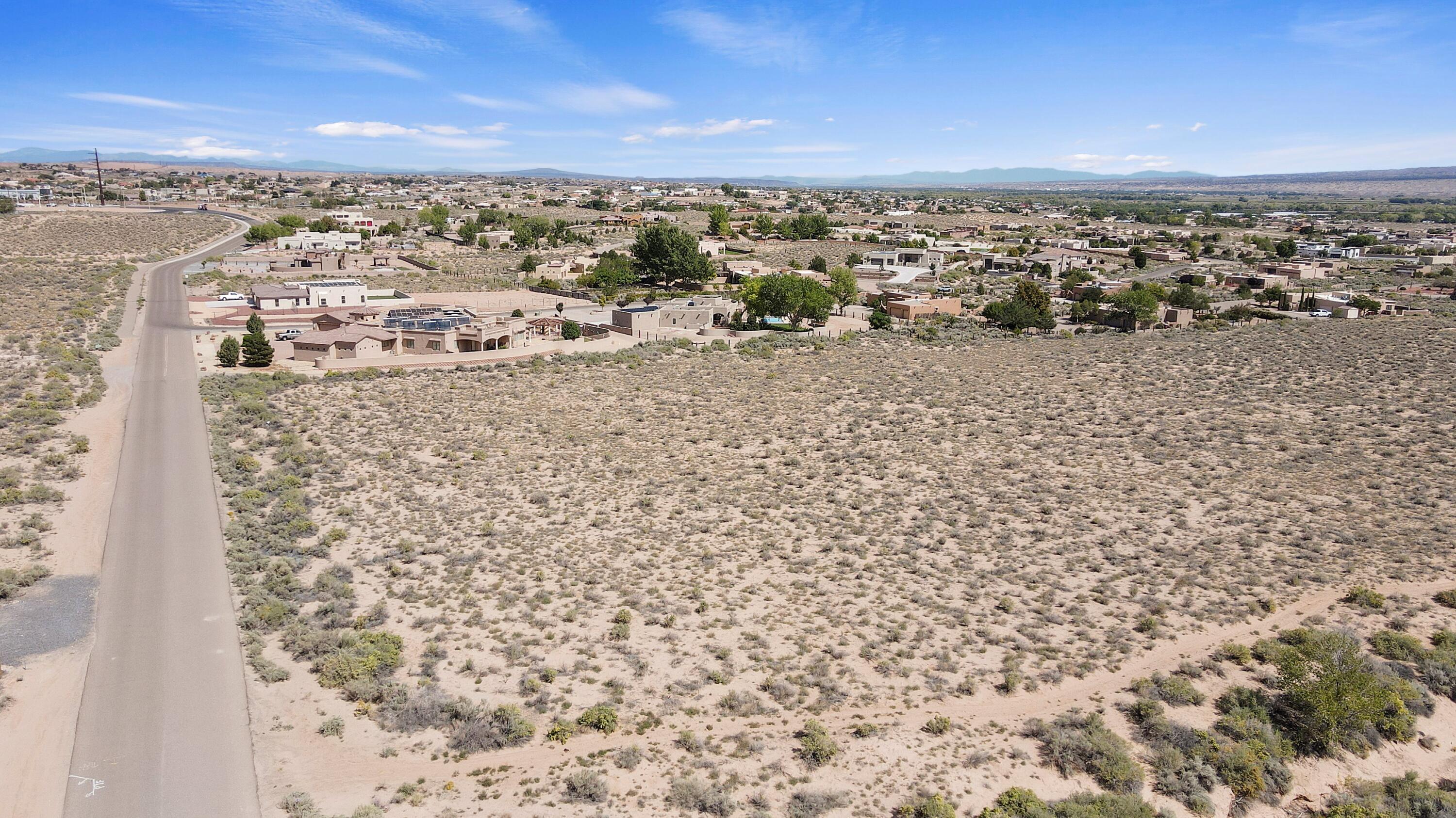 Desert Luna Road