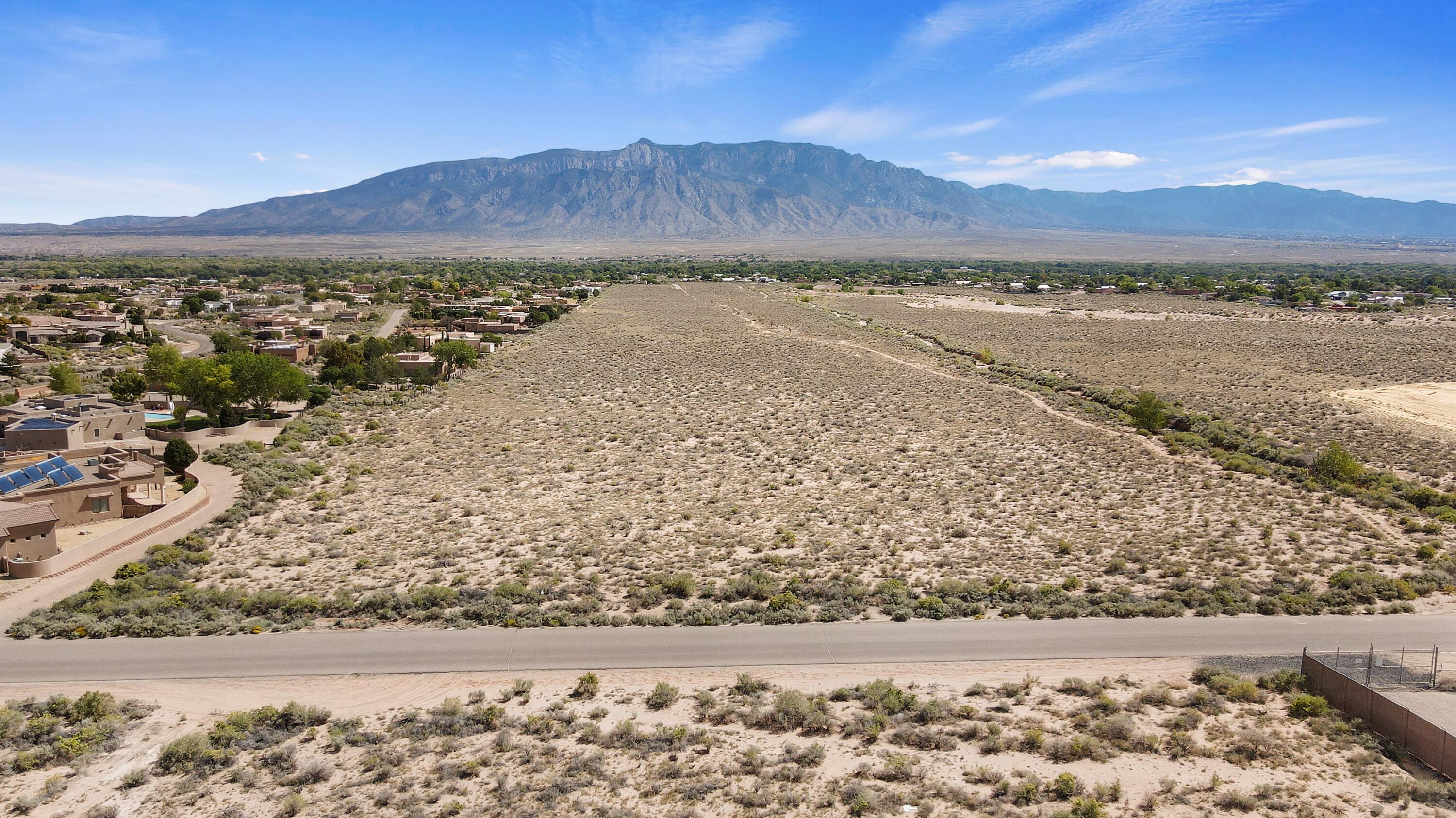 Desert Luna Road