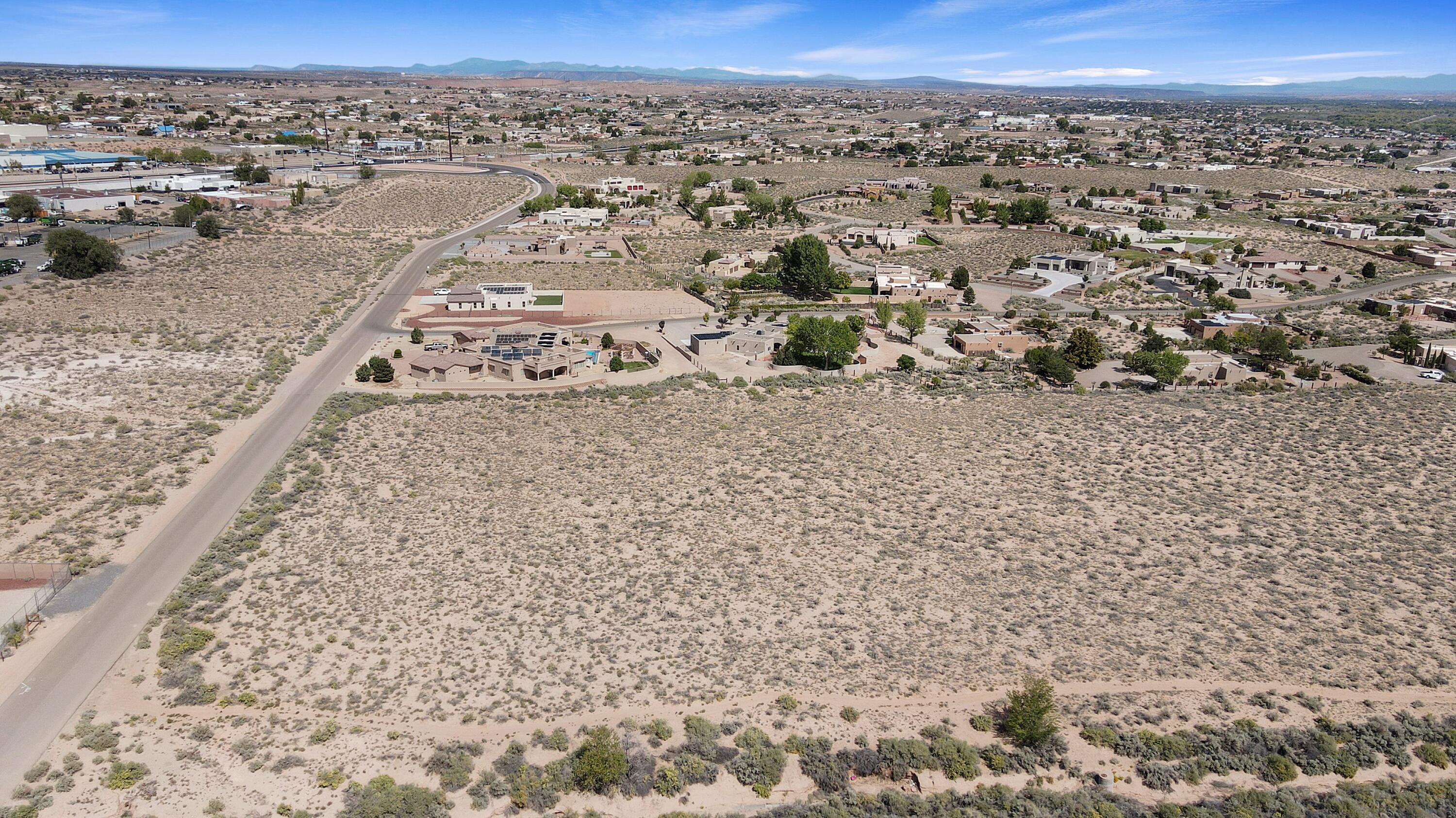 Desert Luna Road