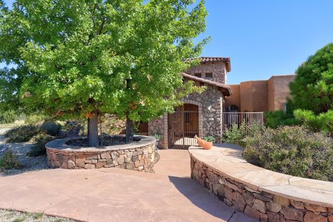 Photo of 33 VIA ENTRADA, Sandia Park, NM 87047 (MLS # 1092416)