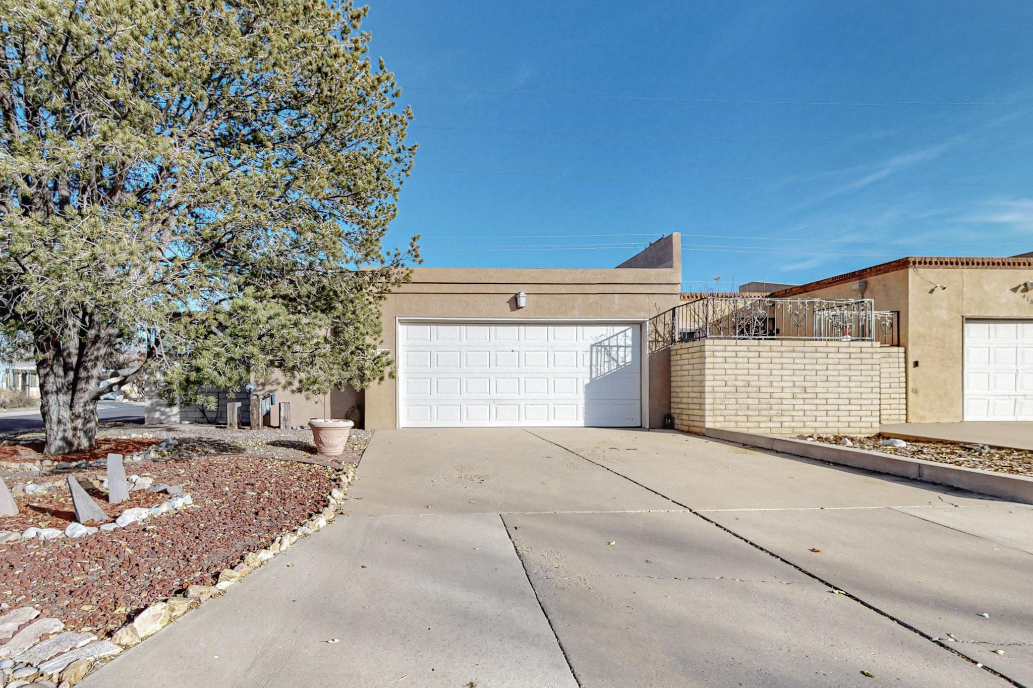 420 Ortiz Drive, Albuquerque, New Mexico image 1