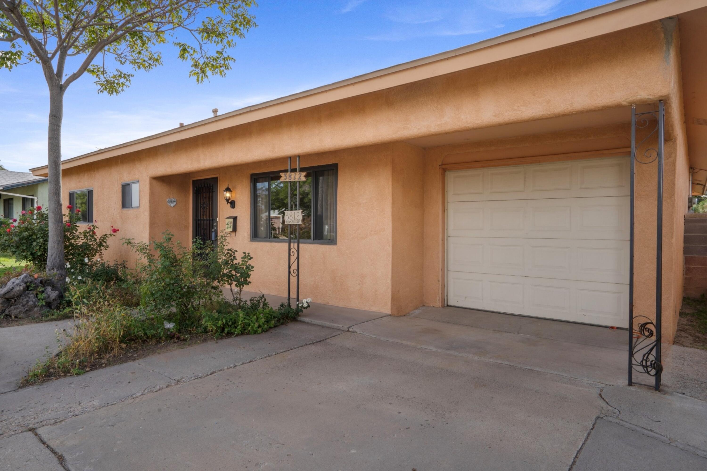 3812 Comanche Road NE