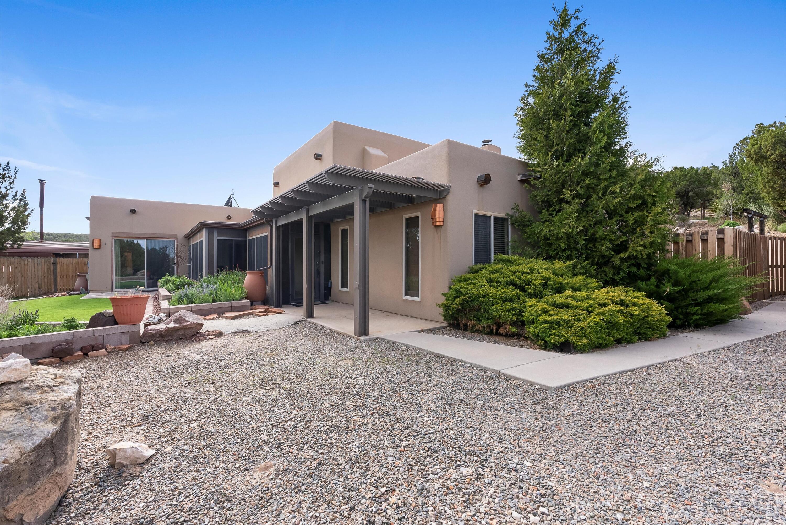 98 Edgewood 7 Rd, Edgewood, New Mexico image 1