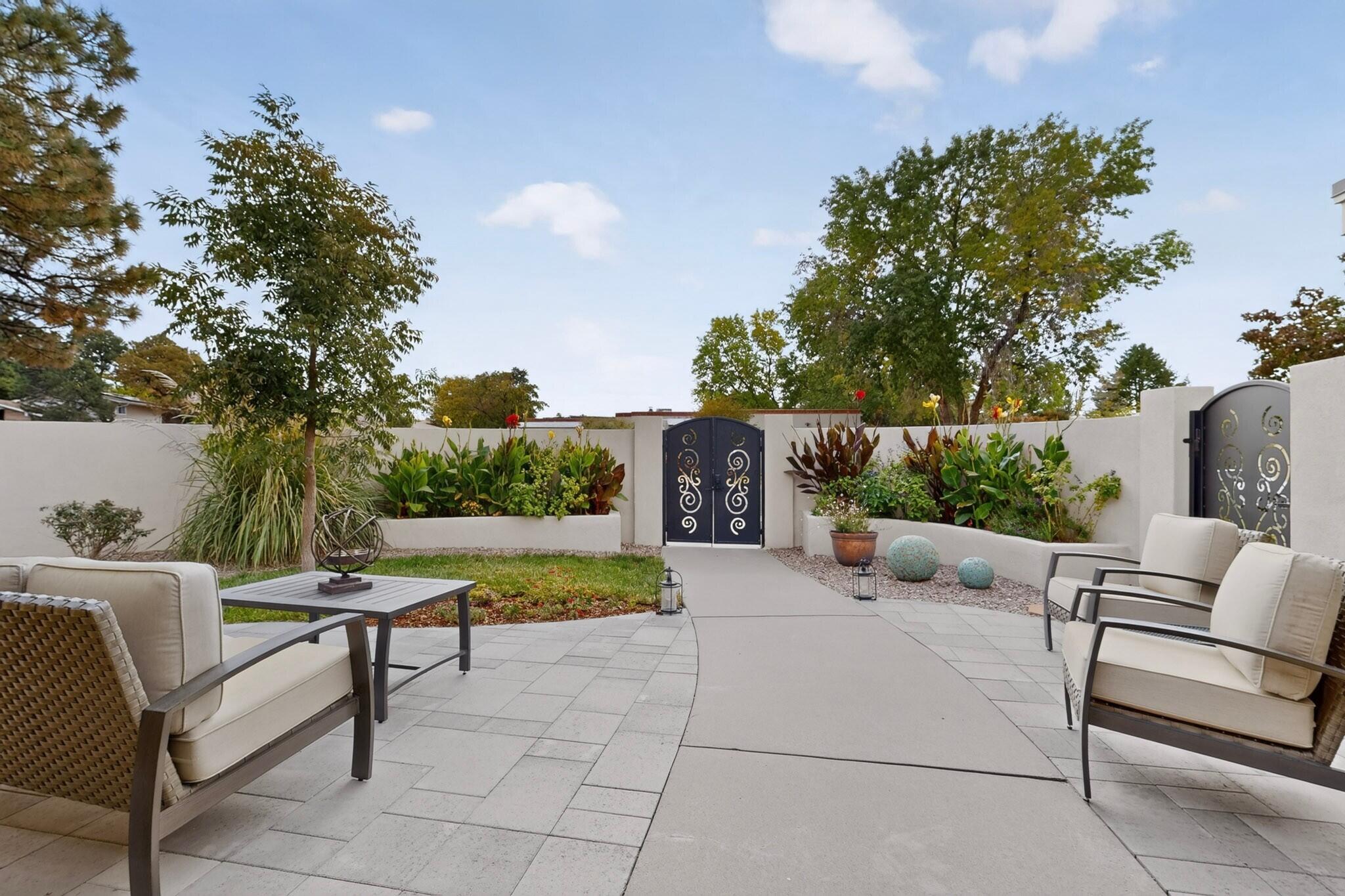 7401 Arroyo Del Oso Avenue NE