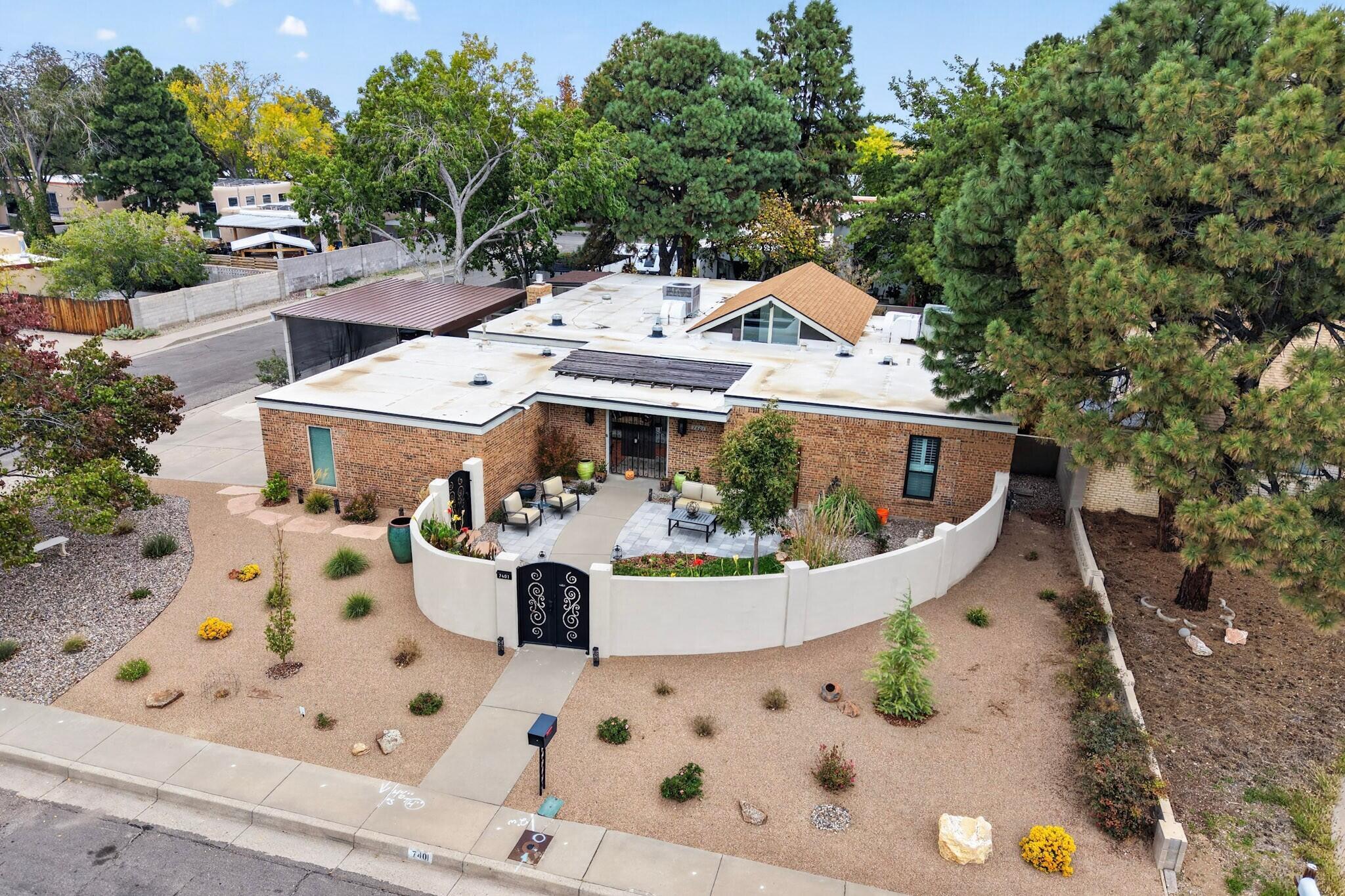7401 Arroyo Del Oso Avenue NE