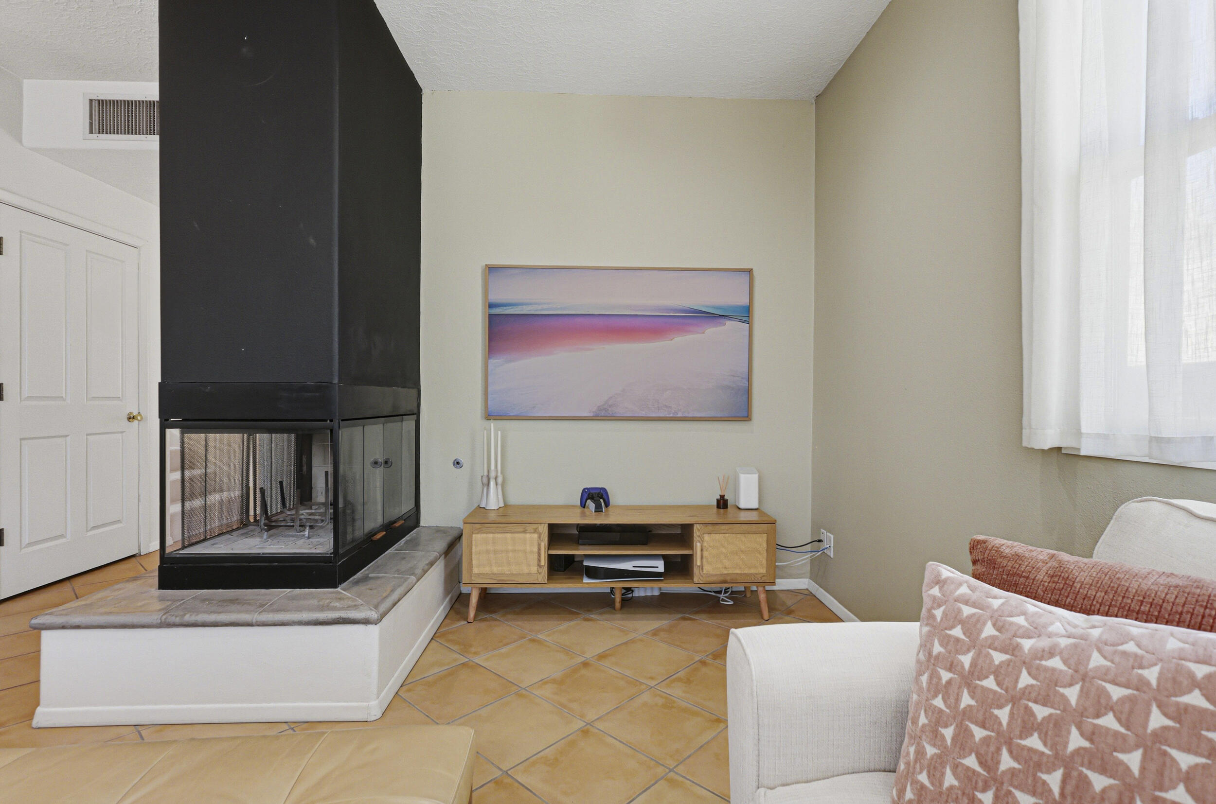 2920 Burton Avenue SE