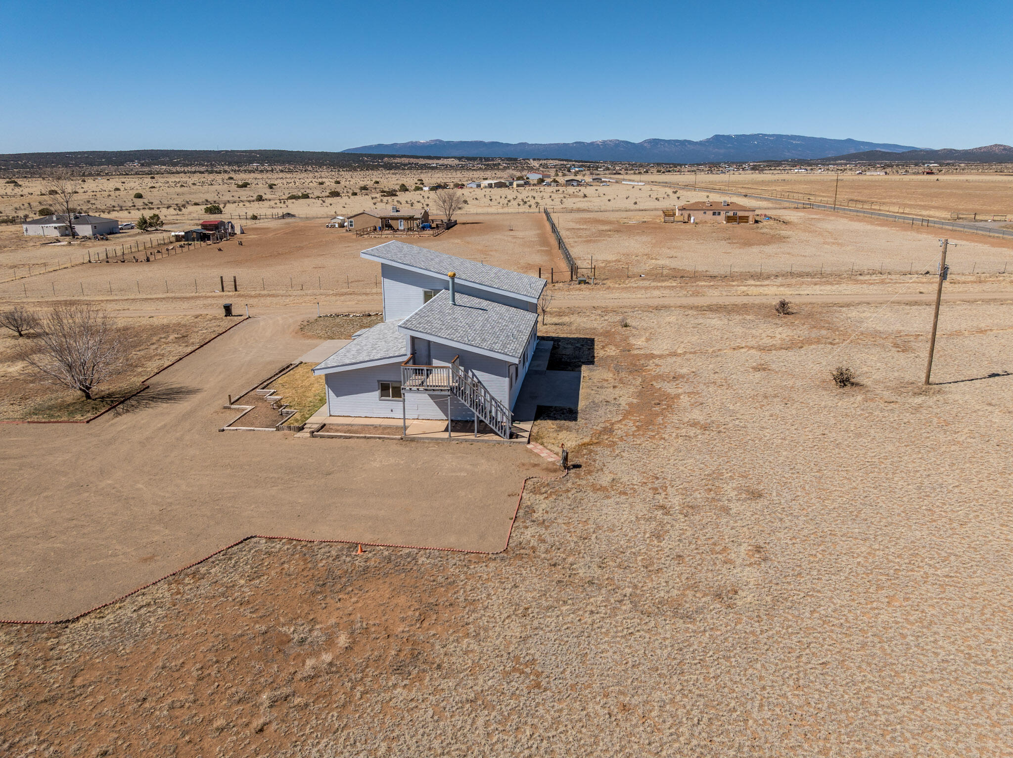 252 E. Frost Road, Edgewood, New Mexico image 8