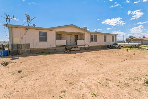 Photo of 47 Turner Drive, Los Lunas, NM 87031 (MLS # 1094988)