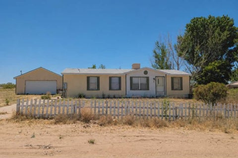 Mobile Home For Sale - 3 Allian Avenue<br/> Los Lunas, NM 87031