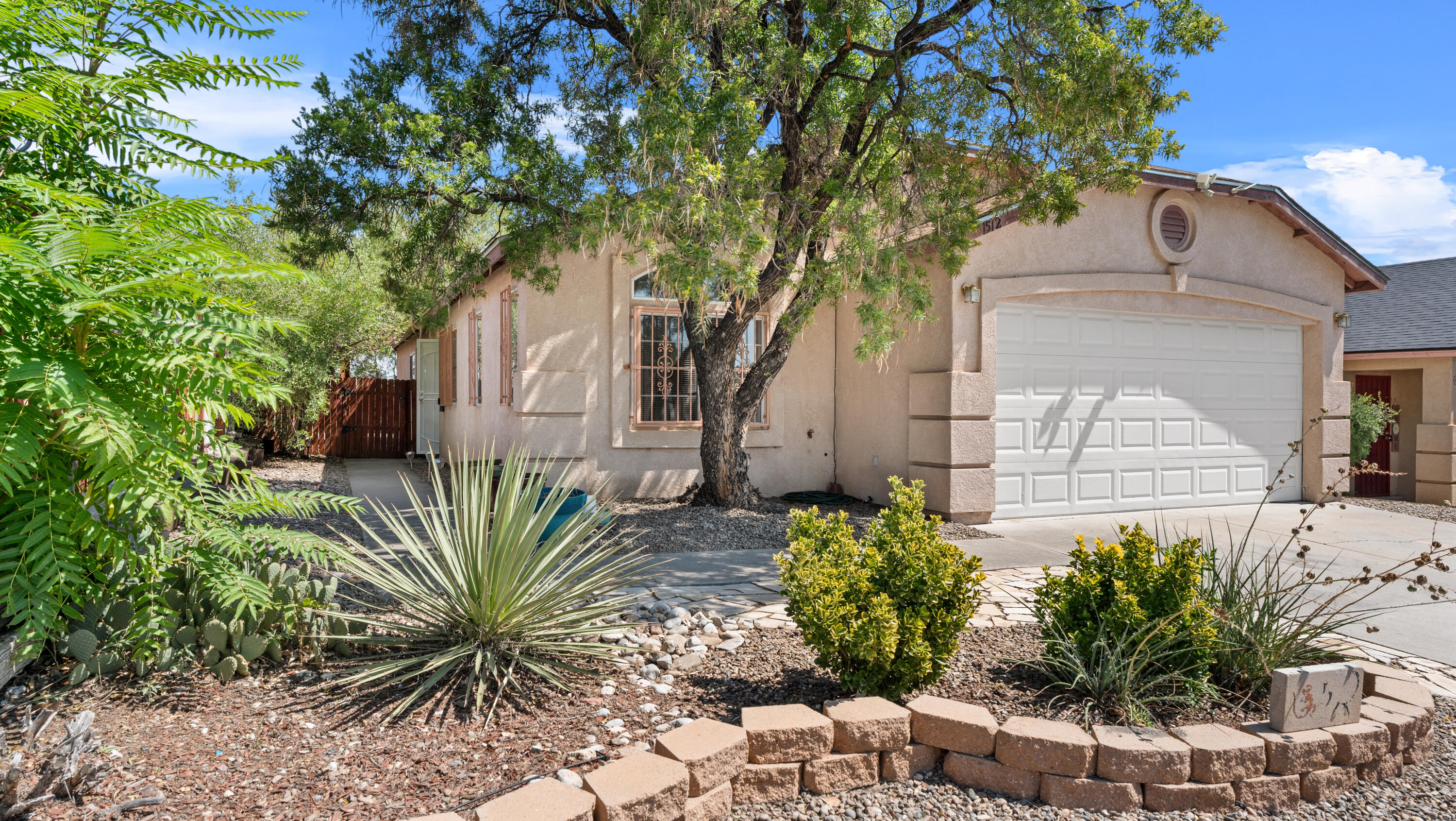 1512 Quiet Desert Drive, Albuquerque, New Mexico image 2