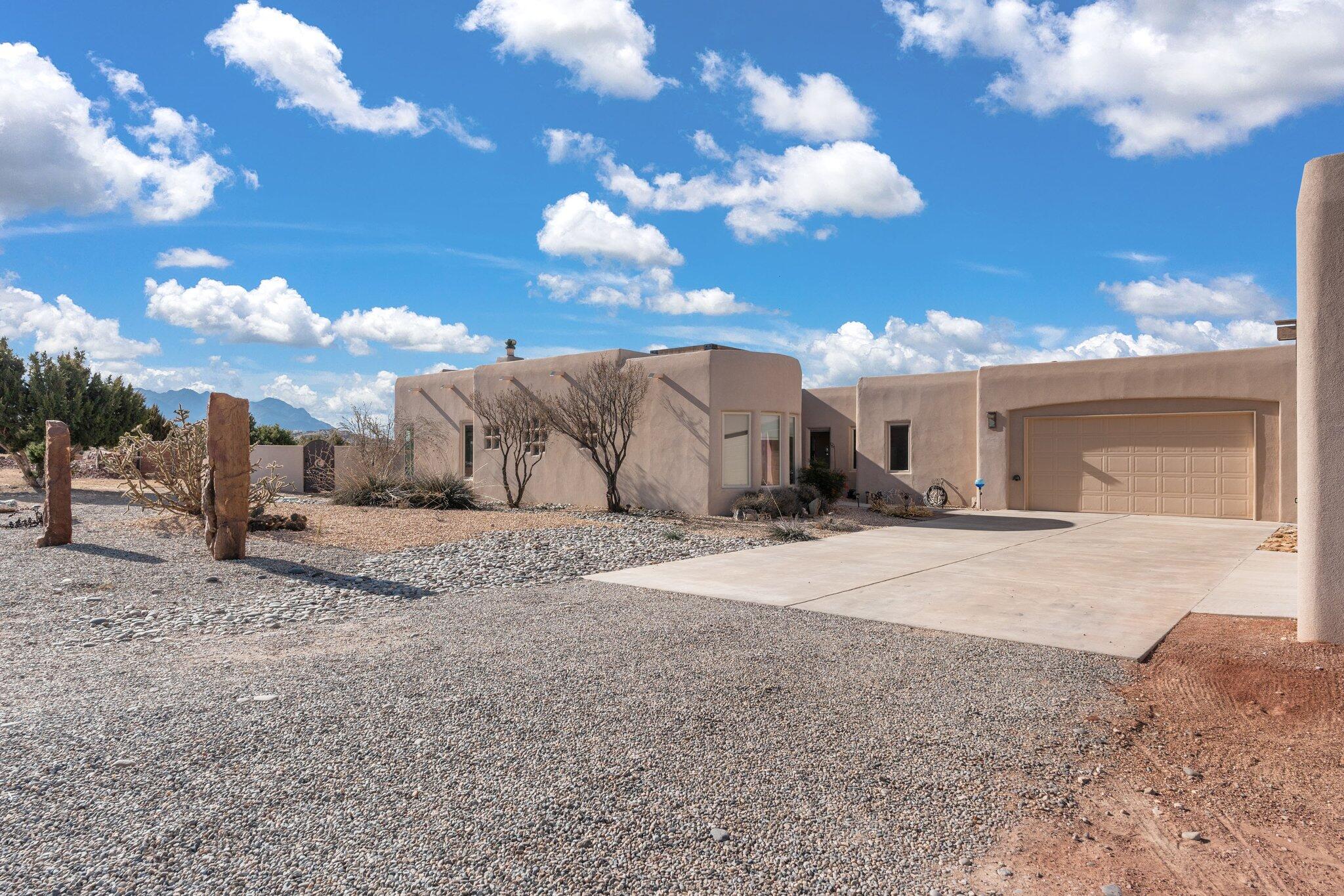 35 Mustang Road, Placitas, New Mexico image 4