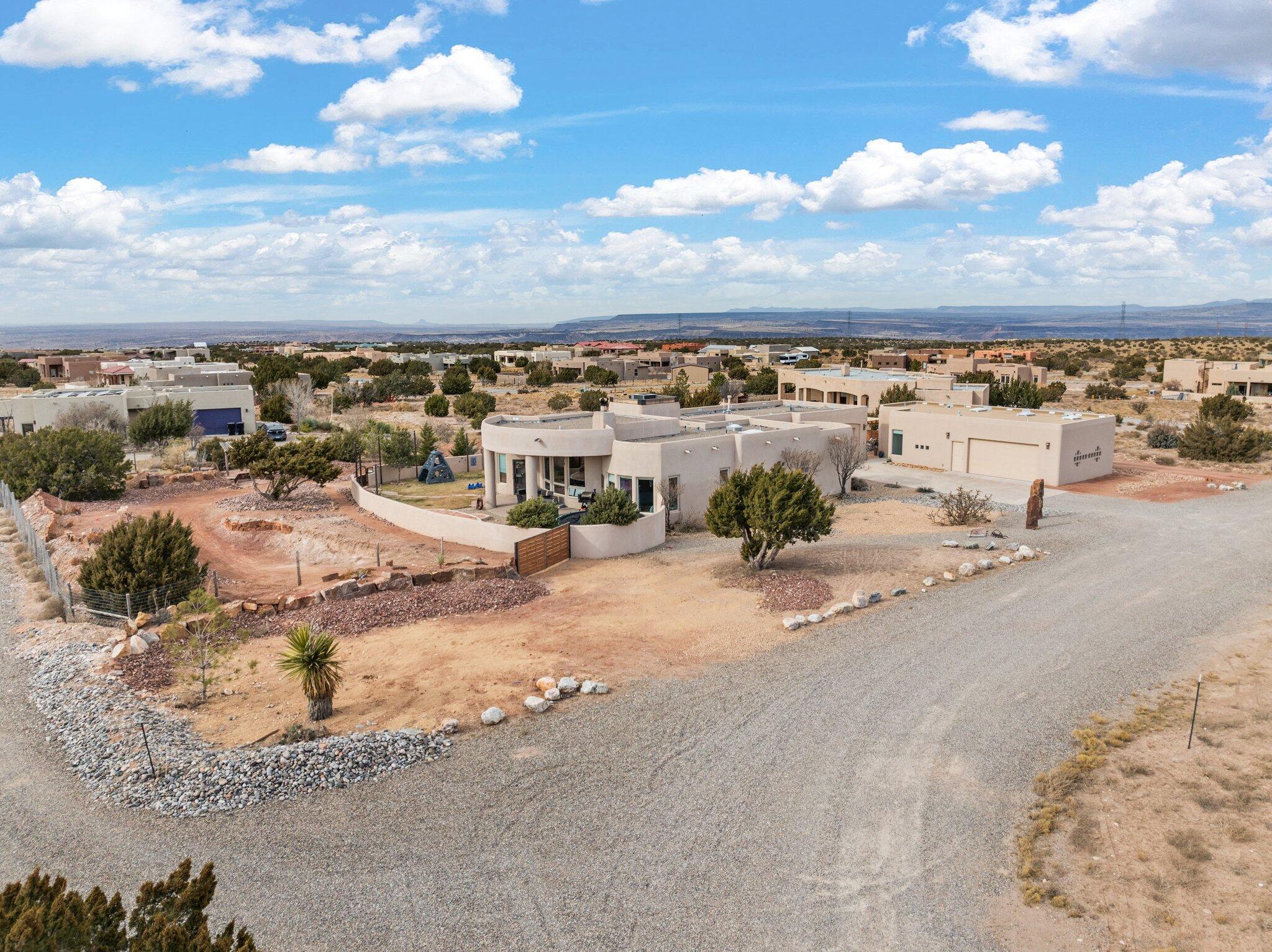 35 Mustang Road, Placitas, New Mexico image 2