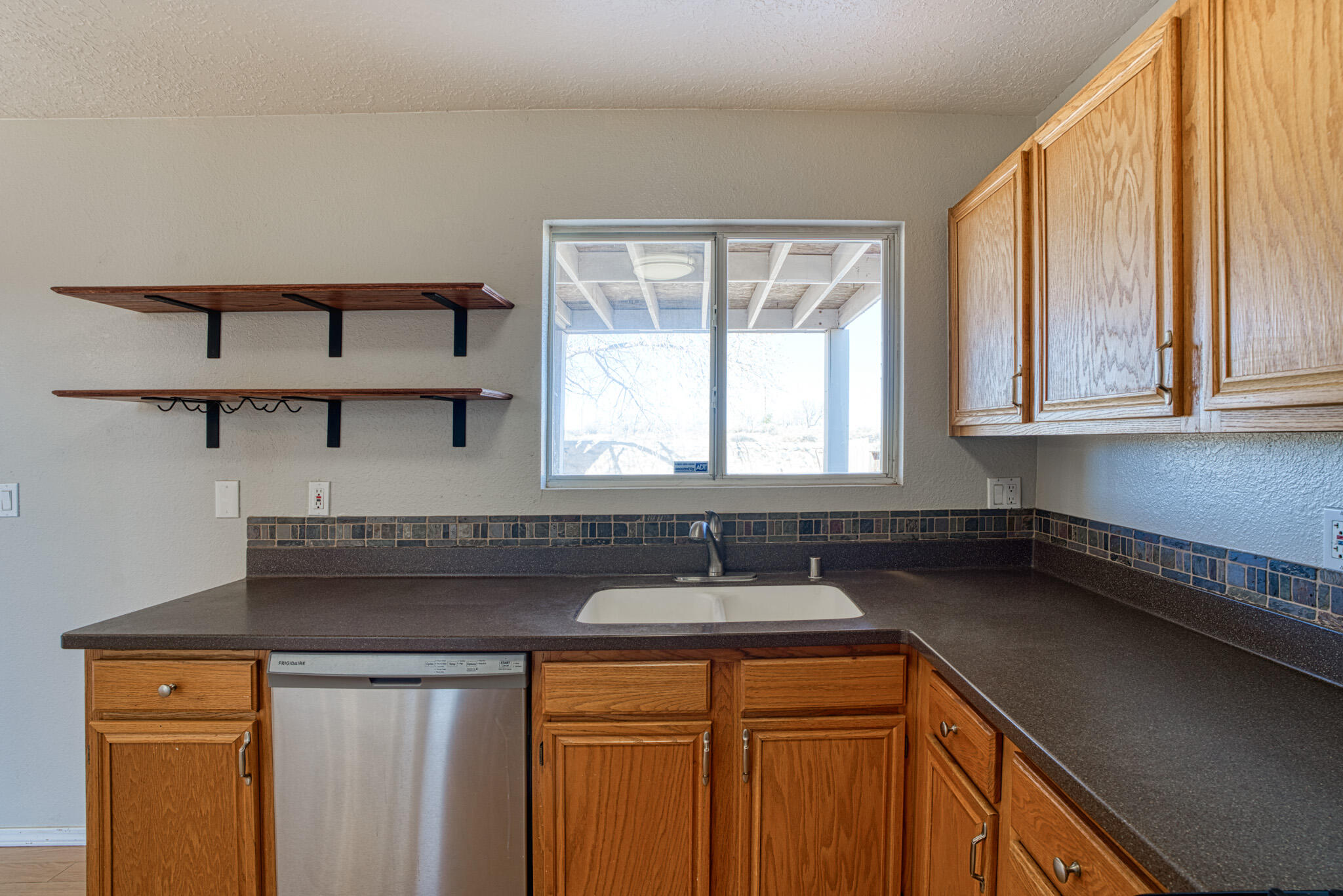 17 Apache Plume Road, Los Lunas, New Mexico image 11