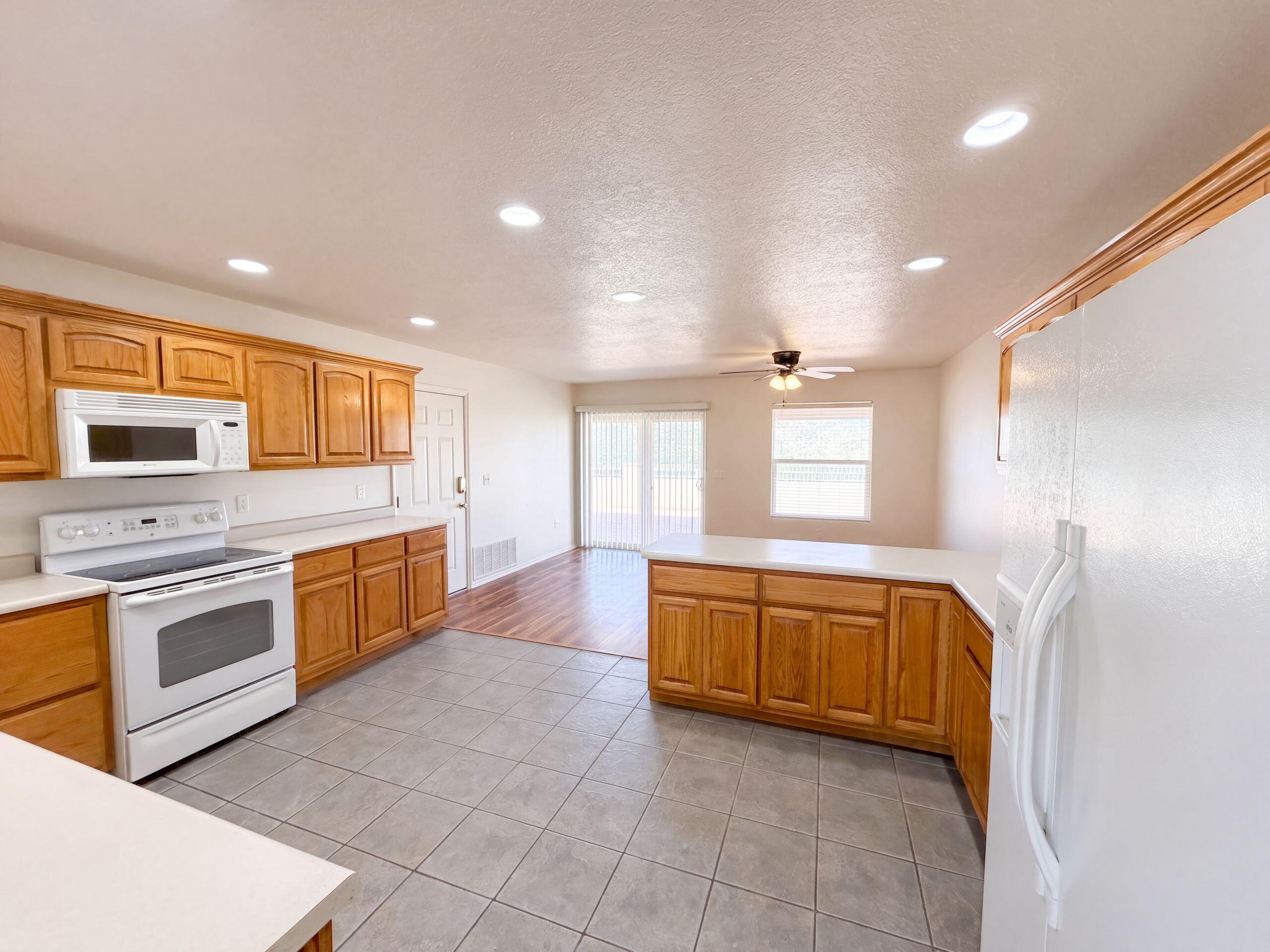 4 Antique Lane SE