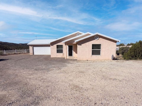 Photo of 4 Antique Lane SE, Albuquerque, NM 87123 (MLS # 1110963)