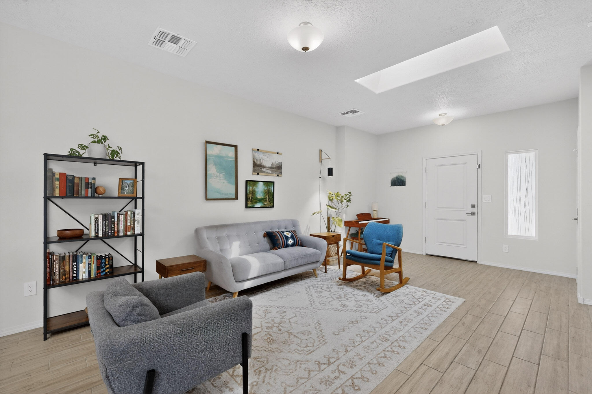 6129 Strand Loop SE