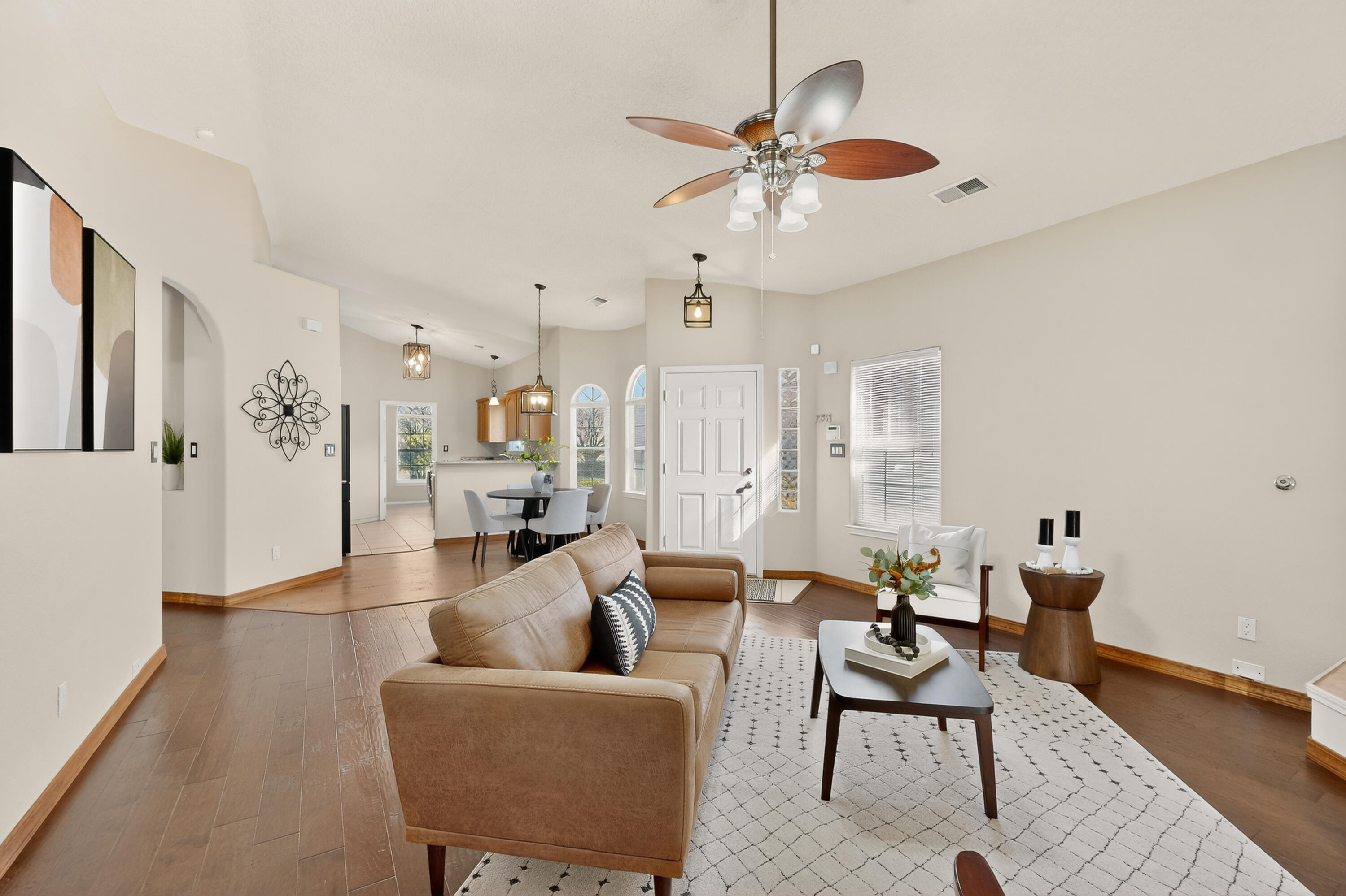 7320 Wild Olive Avenue NE