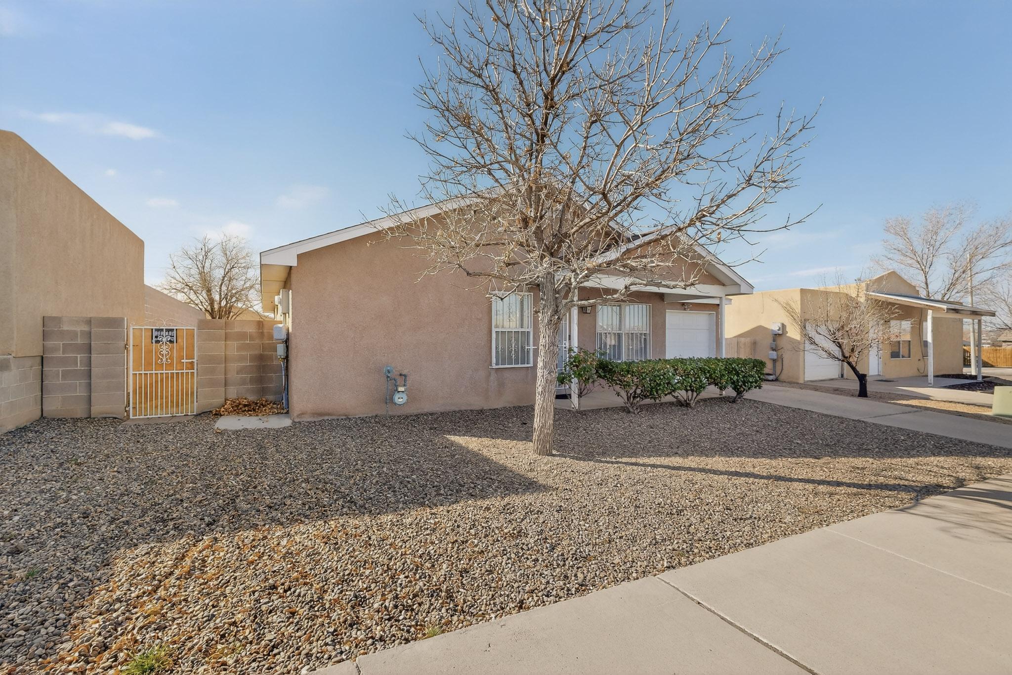 520 San Ignacio Court NE