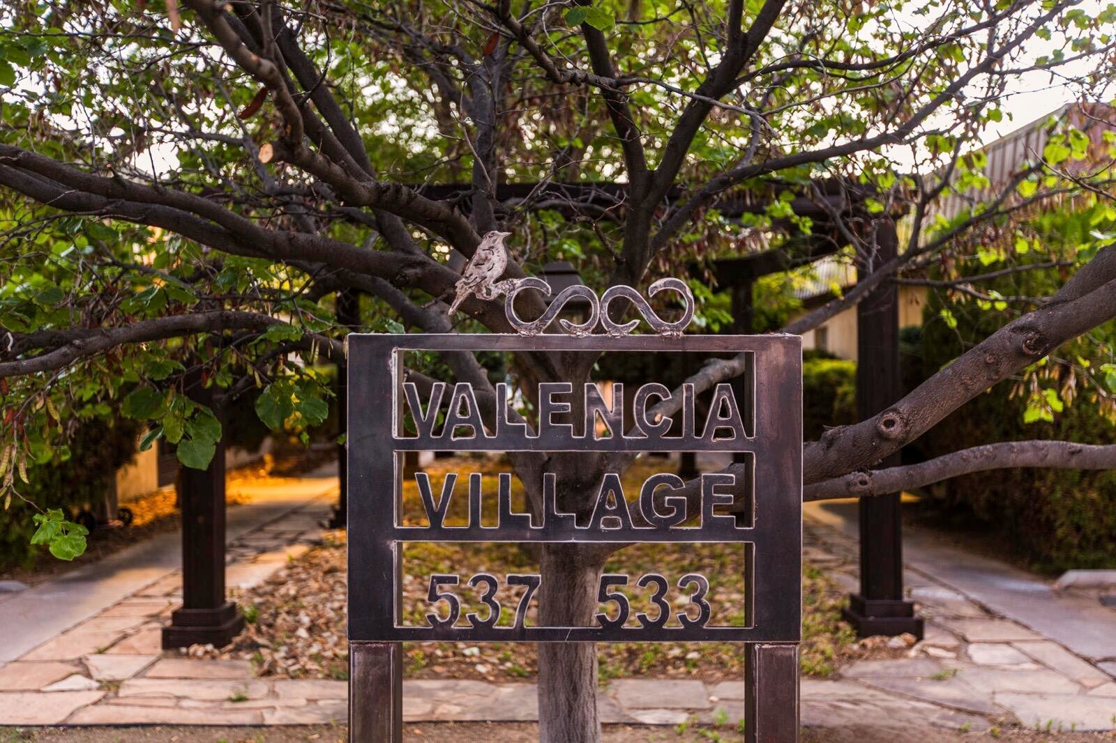 533 Valencia Drive SE